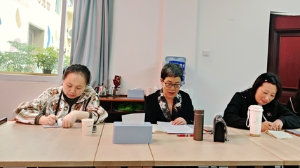 深化專業引領，共筑心理防線——眉山開展心理咨詢案例督導活動暨社會心理服務研討會紀實